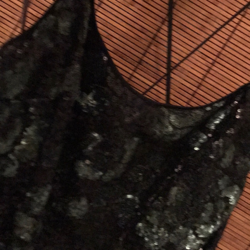 Dress - Picture 3 of 4